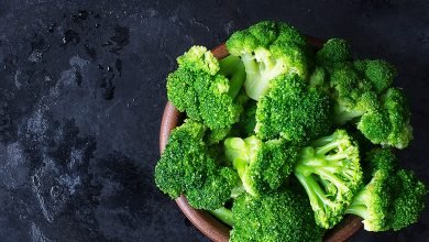 The Health Advantages and Disadvantages of Broccoli